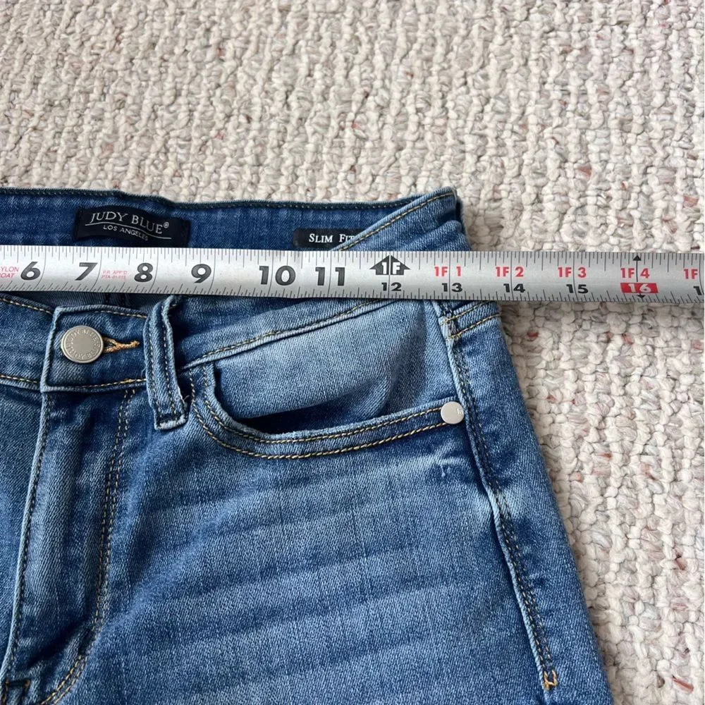 Judy Blue Medium Wash Slim Fit Jeans - Picture 3 of 9